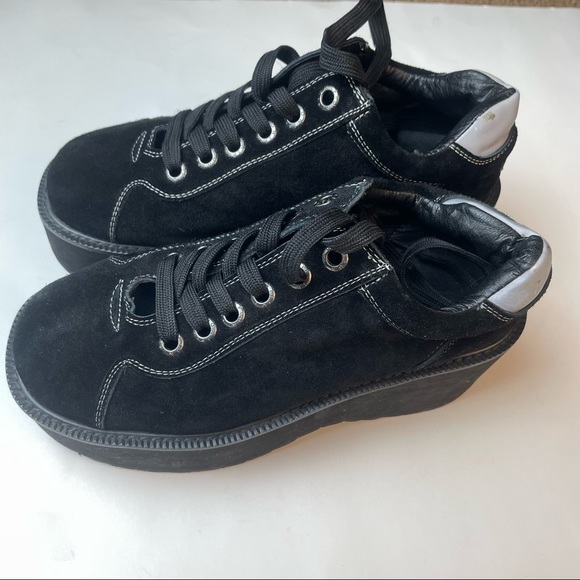 UNIF Black Reflective Platform Sneakers Size 8
